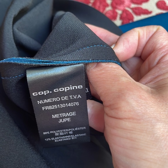 Cop.Copine uneven length modern skirt - Picture 4 of 5